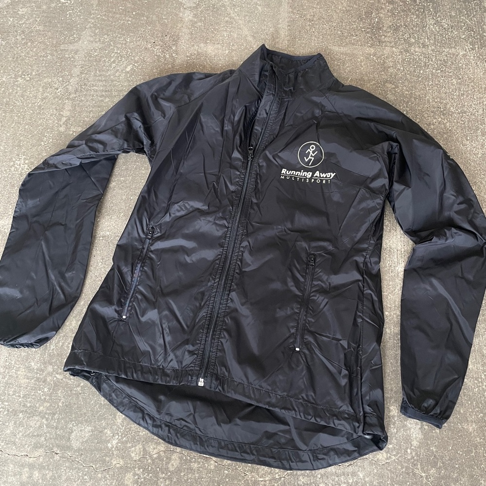 Running Away Windbreaker Hot Chocolate Run 15k Chicago, Women’s Medium